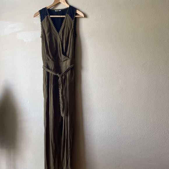 Leifsdottir (Anthro) Olive and black lace ankle length jumper with scalloped hem - Picture 6 of 16